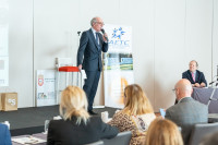 /album/fotogaleria-fotogaleria2/marato%cc%81n-financiera-y-empresarial-2024-133-jpg/